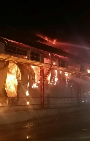 Hatay'da soğuk hava deposunda yangın