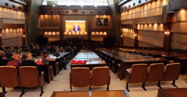 CHP'li Ceyhan ve Seyhan belediyelerinin başkan vekillerini seçeceği tarih belli oldu