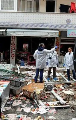 Küçükçekmece'de doğalgaz patlaması