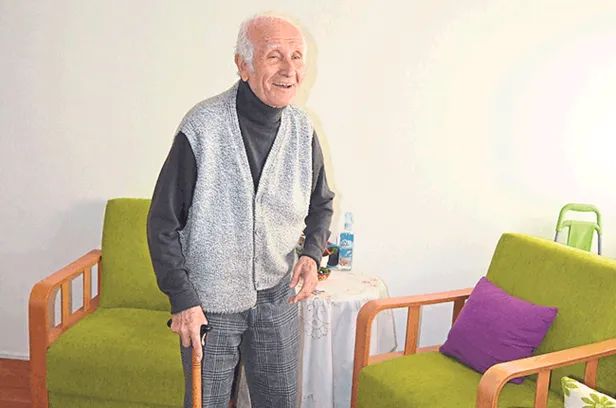 riza-pekkutsal-kimdir-yesilcamin-usta-oyuncusu-riza-pekkutsal-neden-vefat-etti-hastaligi-neydi-1660678721745.png Rıza Pekkutsal kimdir? Yeşilçam'ın usta oyuncusu Rıza Pekkutsal neden vefat etti, hastalığı neydi?-3