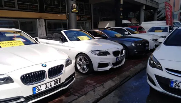 2. el otomobil satışı ne durumda? Bir türlü düşmeyen ikinci el otomobiller hakkında acı itiraf: Elde kalıyor