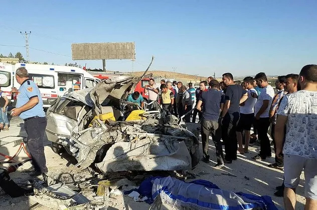 Gaziantep'te feci kaza! Ölü ve yaralılar var