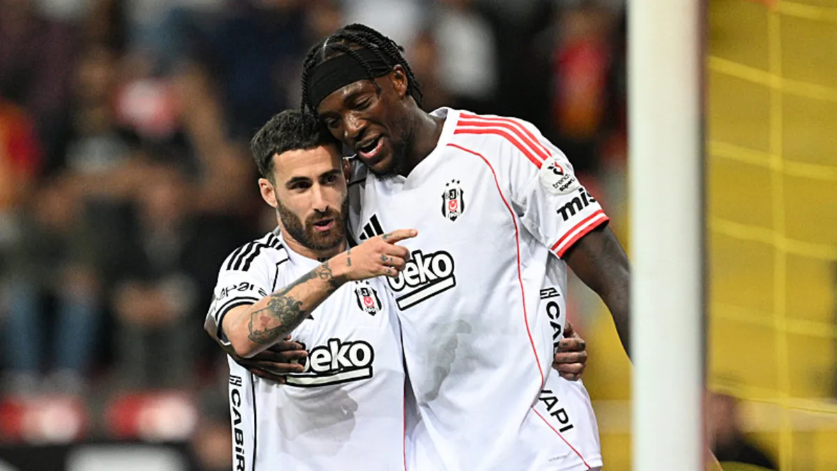 Rafa Silva'dan kariyerinde ilk hat-trick