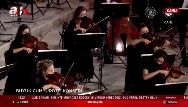 29 Ekim Cumhuriyet Bayramı Antalya'da Büyük Cumhuriyet Konseri ile kutlandı