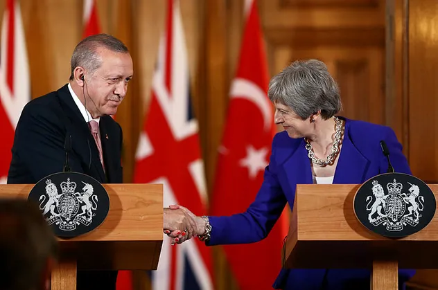 Akın İpek ve FETÖ'cü subaylar İngiltere'de köşeye sıkıştı
