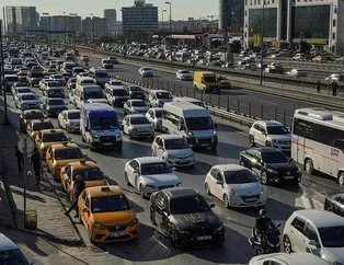 İstanbul’da vatandaş özel araçlara yöneldi