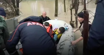 Ergene Nehri, Uzunköprüde taştı: Trakyada Turuncu alarm! Mahsur kalan vatandaşlar böyle kurtarıldı