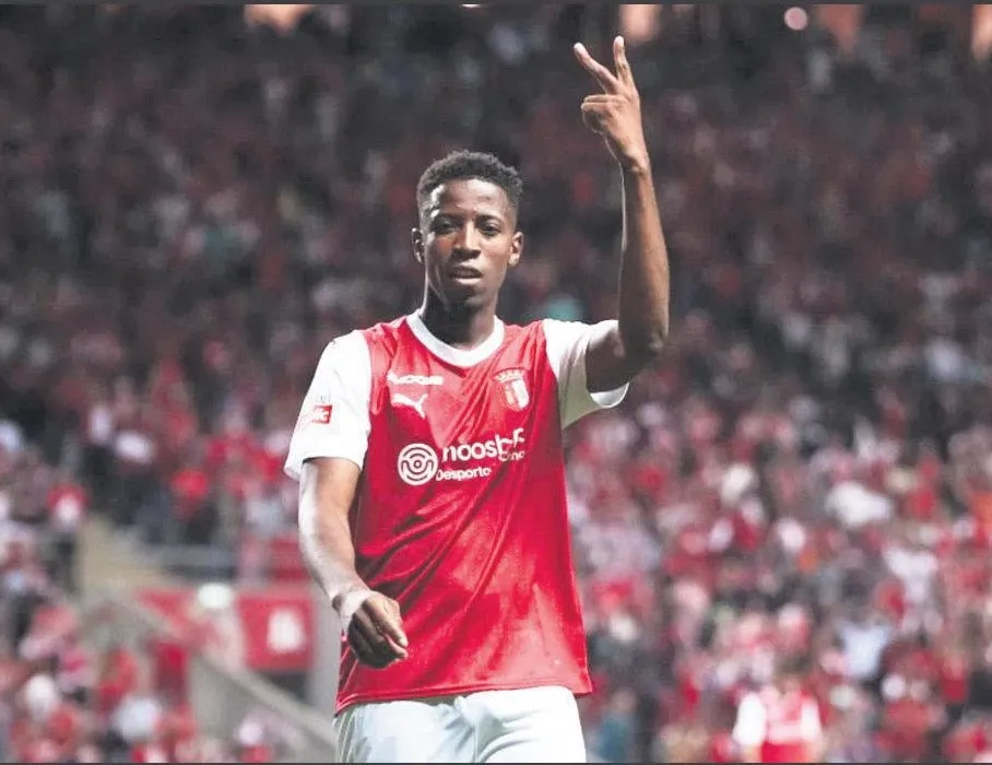 Fırtına’ya süper golcü Simon Banza