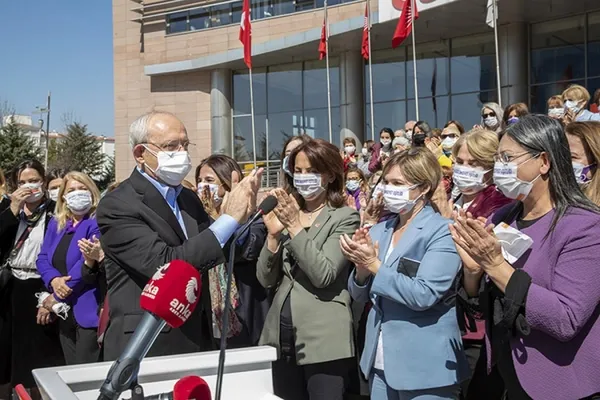 1658243182962.jpg CHP lideri Kemal Kılıçdaroğlu'ndan 6'lı masadaki ortaklarını kızdıracak İstanbul Sözleşmesi açıklaması-4