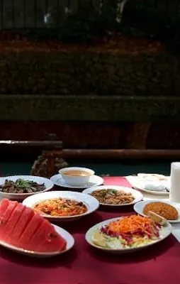 Sağlık Bakanlığından 'örnek' ramazan sofrası