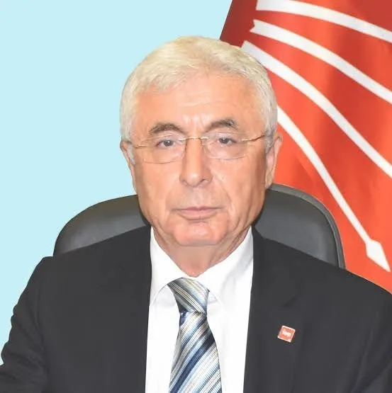 chpde-antalya-ve-kayseri-il-baskanlari-gorevden-alindi-1782217703058.jpeg CHP’de Antalya ve Kayseri’de değişim: Nail Kamacı ve Ufuk Ozan Gözbaşı görevden alındı-7