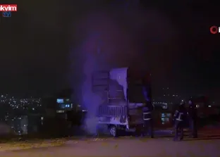 Niğde’de park halindeki kamyonet yandı