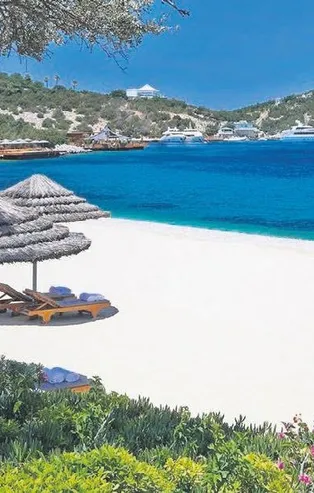 Bodrum plajlarında sucuklu yumurta fiyatları dudak uçuklattı!
