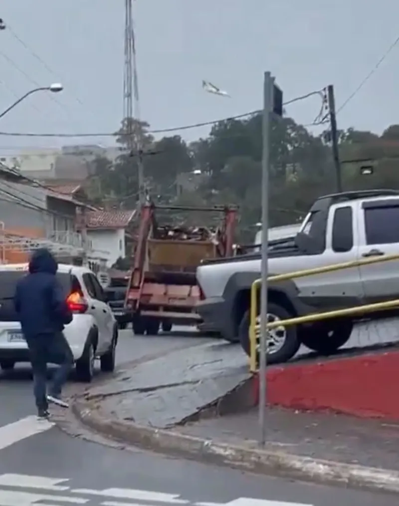 Brezilya'nın Vinhedo kentinde yolcu uçağı düştü! Onlarca kişi hayatını kaybetti! Kazanın nedeni neydi?-2