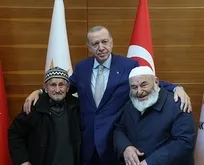 Başkan Erdoğan AK Parti MYK öncesi Düzce’den gelen vatandaşlarla sohbet etti