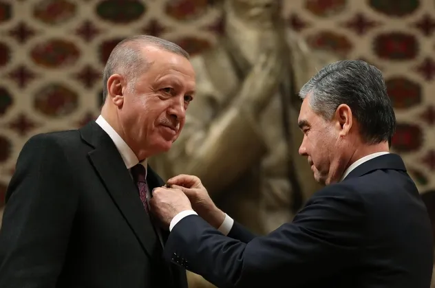 Başkan Erdoğan'a Türkmenistan Devlet İş Birliği Nişanı: Şerefle taşıyacağım