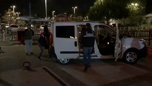 aydinda-polis-memuru-tartistigi-kisiyi-yaralayip-intihara-kalkisti-1572378998039.jpeg Aydın'da polis memuru tartıştığı kişiyi yaralayıp, intihara kalkıştı-2