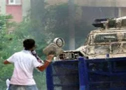 Taş atan çocuklar terör suçlusu değil!