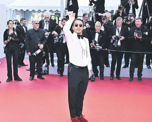 Yıldızları tuzladı