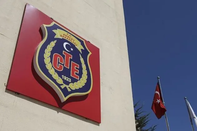 Son dakika: Adalet Bakanlığından "cezaevlerinde hak ihlalleri yapıldığı" iddialarına yalanlama: Gerçeği yansıtmıyor