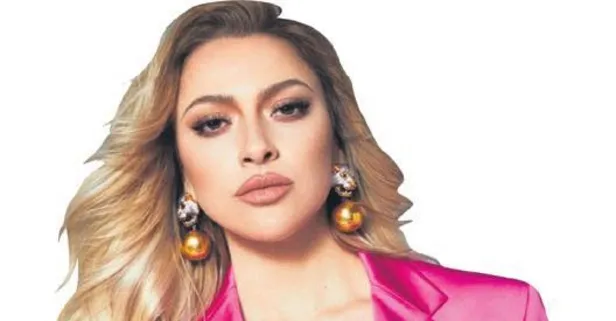 Hadise yine kıyafetiyle gündem oldu! Sosyal medyada yorum yağdı perdeye benzetildi