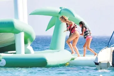 Çağla Şıkel taş çıkardı!