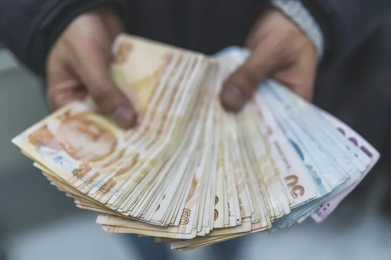 listede-olanlar-hemen-baksin-sgk-o-sarti-saglayamayanlar-toplu-para-iadesi-yapacak-1706708844548.jpg Listede olanlar hemen baksın! SGK o şartı sağlayamayanlara toplu para iadesi yapacak-7