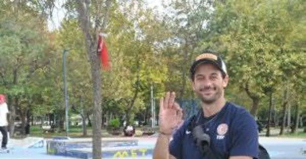 Furkan Kalabalık Kalamış'ta bisiklet sürerken objektiflere yansıdı!