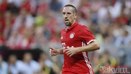Galatasaray’ın eski yıldızı Ribery BeIN SPORTS yorumcusunu dövdü