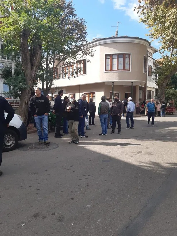 Büyükada sakinleri Adalar'da akülü araç kullanımının yasaklanmasını protesto etti: Kayyum istiyoruz-2