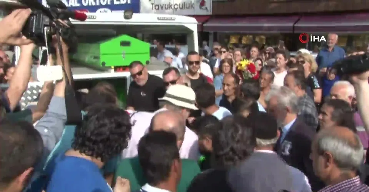Eşref Kolçak, Bursa'da düzenlenen cenaze töreniyle son yolculuğuna uğurlandı | Video izle