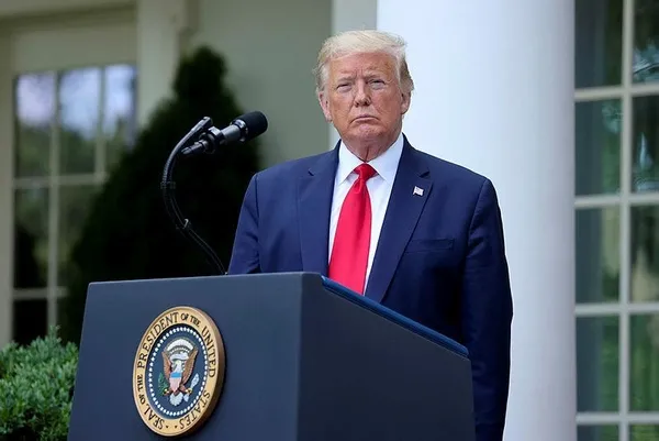 abd-polisi-tarafindan-bogularak-oldurulmustu-trumptan-george-floyd-yorumu-cok-uzucu-1590611873271.jpeg ABD polisi tarafından boğularak öldürülmüştü... Trump'tan 'George Floyd' yorumu: Çok üzücü-1