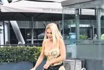 Ece Erken yeni imajıyla alışverişte