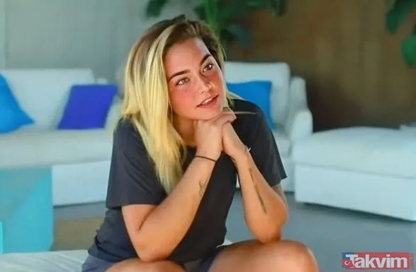 Burcu Özberk annesinin gençliğinin kopyası genetik kodlar iş başında! Burcu Özberk'in annesini görenler Burcu'yu unuttu - 24