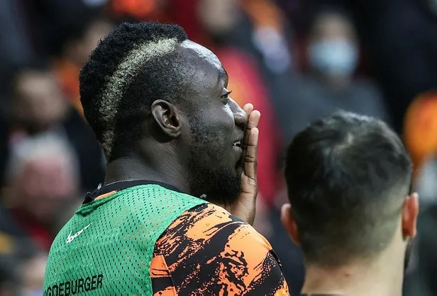 galatasaray-lokomotiv-moskova-maci-oncesi-fatih-terimden-tffye-flas-gonderme-1635954774400.jpeg Galatasaray - Lokomotiv Moskova maçı öncesi Fatih Terim'den TFF'ye flaş gönderme-7