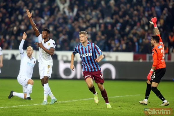 Trabzonspor'un Yeni Malatyaspor galibiyeti sonrası spor yazarlarından yıldız isme övgü: Orkestra şefi işbaşında! - 5