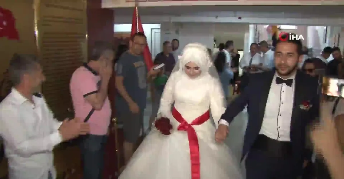 Nikahtan önce sandığa gittiler