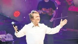 Erol Evgin Enka Açıkhava’da unutulmaz bir gece yaşattı