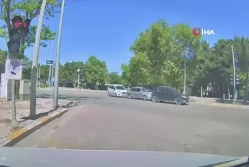 Elazığ’da zincirleme kaza kamerada!