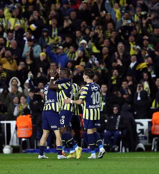 fenerbahceden-kasimpasaya-5i-1-yerde-1675016214722.jpeg