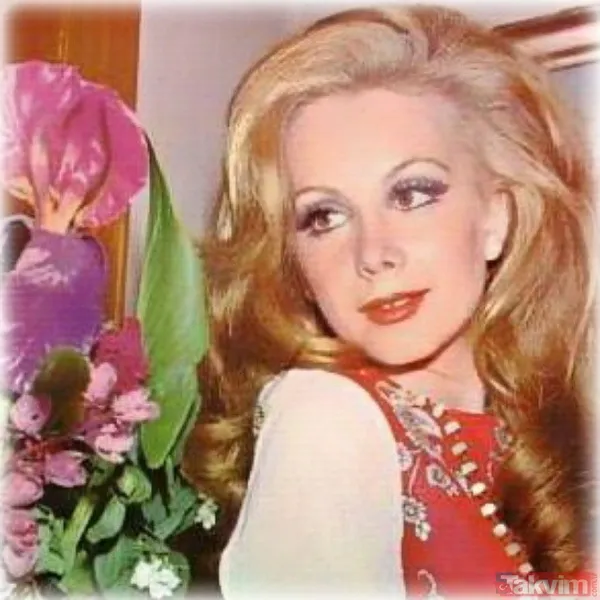 79 yaşındaki Yeşilçam yıldızı Filiz Akın’dan korkutan haber! Sağlık durumu hayranlarını endişelendirdi! Binnur Kaya harekete geçti... - 11