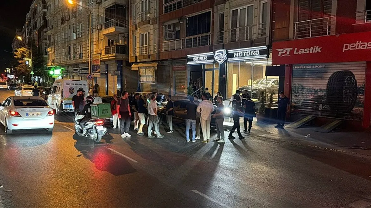 Eyüpsultan’da motosikletli saldırganlar ateş açtı: 4 kişi yaralandı