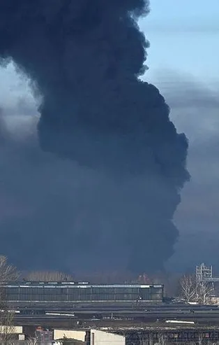 İşte dakika dakika Rusya-Ukrayna savaşı: ABD ve AB'den Lavrov ve Putin'e yeni yaptırımlar... Kiev'de patlama sesleri...