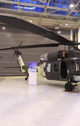 T-70 helikopterinin ilki hangardan çıktı