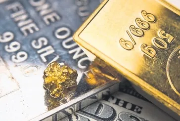 Altın durmuyor: Gram 5 bin 900 lirayı aştı, uzmanlardan kâr satışı uyarısı!