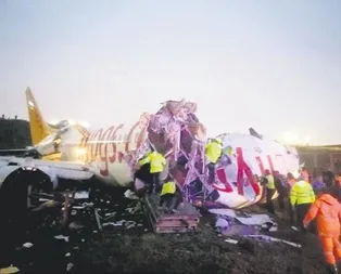 Sabiha Gökçen Havalimanı’nda pistten çıkan uçak 3 parçaya ayrıldı: 1 ölü, 157 yaralı