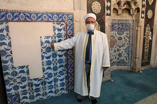 Adana'daki Ulu Camii'nin çinileri Hollanda'dan çıktı! AK Parti'den açıklama geldi: Çok büyük bir suç ve ahlaksızlıktır
