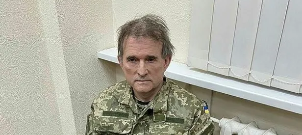 Kızının vaftiz babası Putin... Yakalandı!