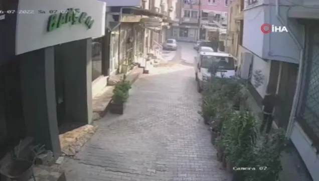 Hatay’da cansız bedeni bulunan kadının düştüğü anlar kamerada