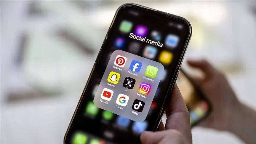 1786386579588.jpeg Dijital sokaklarda çocuk avcıları: RTÜK'ün görmediği 3 saat 24 dakikada çocuklara ve gençlere neler oluyor?-13